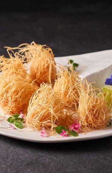 Crispy Shrimp Ball stuffed with Cheese